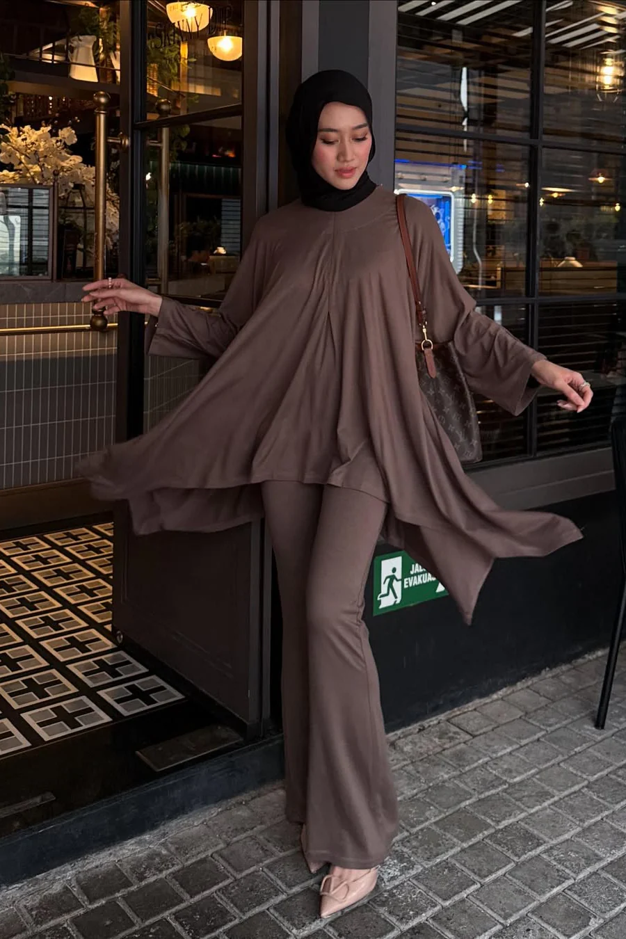 Set Outfit (Atasan + Bawahan)